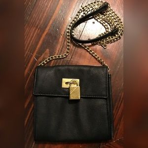 🦋 Rare Steve Madden Crossbody